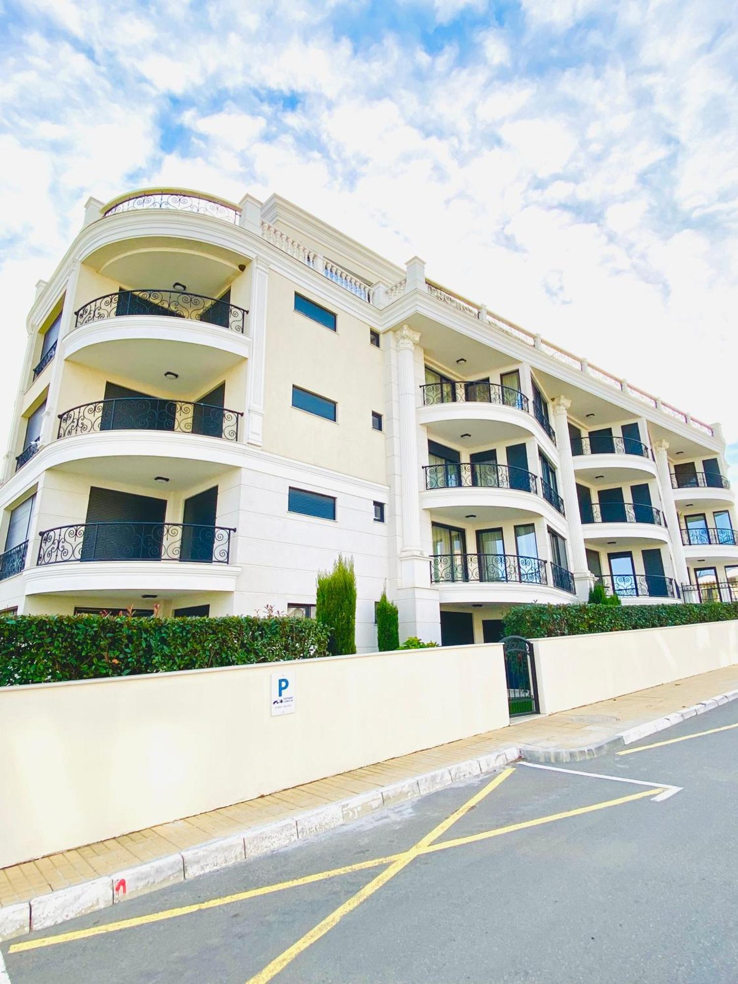 Apartments In Complex Sunny Island Deluxe Černomorec Exteriér fotografie
